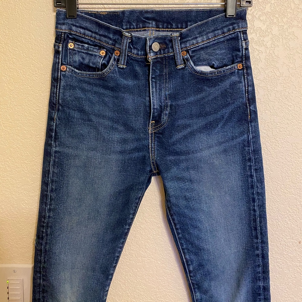 Levi’s // MID-HIGH RISE JEANS 👖🤍 - Picture 5 of 14
